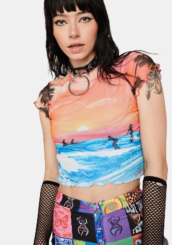 Dive Into Trendy Women's Fashion Sunset Crop Tee