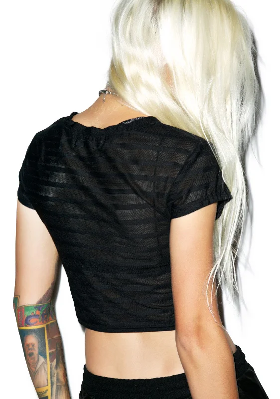 Latest Fashion Closed Blinds Crop Tee