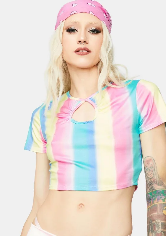 Seasonal Fashion Candy Kisses Keyhole Crop Tee