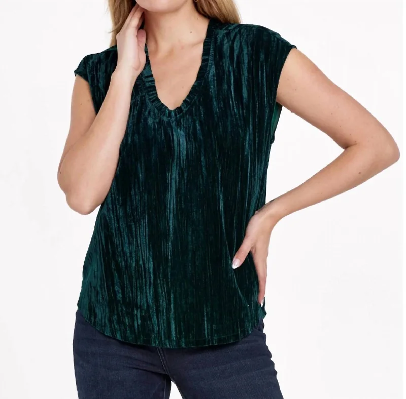 Limited Stock, Big Sale Yanis Sleeveless Top In Christmas Night