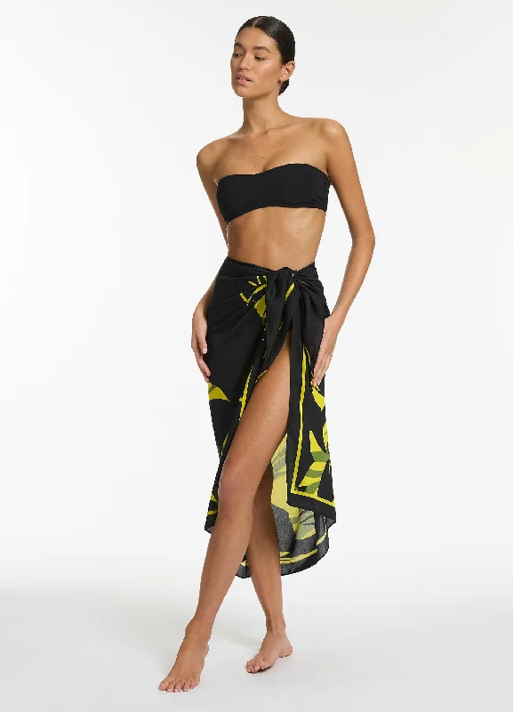 Travel Essentials Shadow Palm Sarong - Black