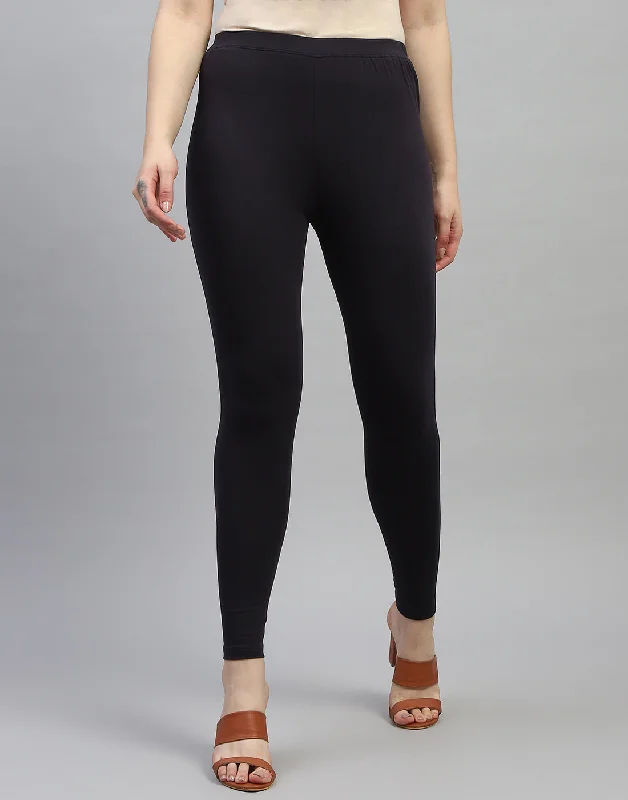 Chic And Trendy Women Black Solid Regular Fit Legging