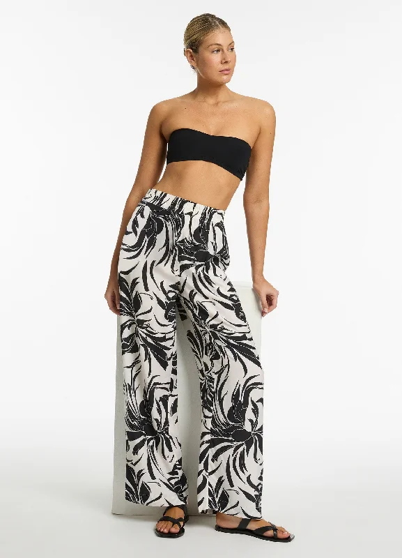 Trending Items Queen Of The Night Wide Leg Pant - Cream