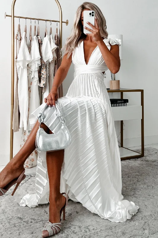 Odd Size Clearance Sale Opulent Occasion Pleated Ruffle Maxi Dress (White)