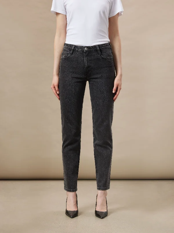 Pastel Styles The Cyndi Straight Jean in Washed Black