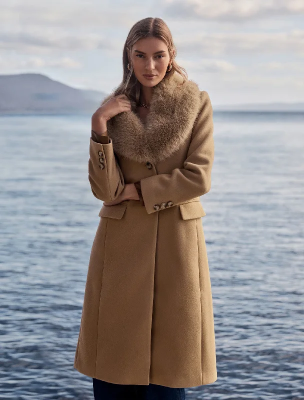 Trendsetting Threads Amber Fur Collar Coat