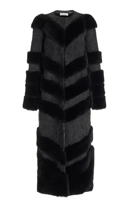 Trendy Pulse Hugh Embroidered Coat in Black Suede with Shearling