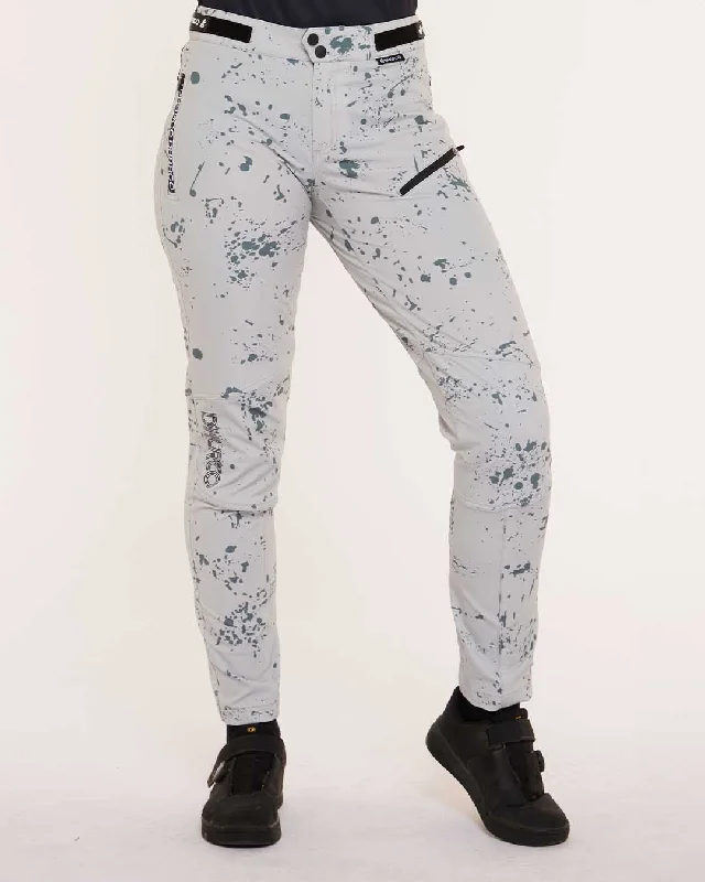 Forward Trendsetter Womens Gravity Pants | Cookies and Cream